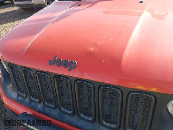 2017 Jeep Renegade Trailhawk z VIN ZACCJBCB7HPF25940, wystawiony jako IAAI lot #41372188 z przebiegiem 146 817 mil mil oraz . Historia ofert i sprzedaży dostępna na DreamBid. Obrazek 12.