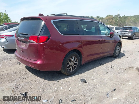 2020 Chrysler Voyager LXi z VIN 2C4RC1DG9LR144572, wystawiony jako IAAI lot #41891310 z przebiegiem 124 330 mil mil oraz . Historia ofert i sprzedaży dostępna na DreamBid. Obrazek 4.