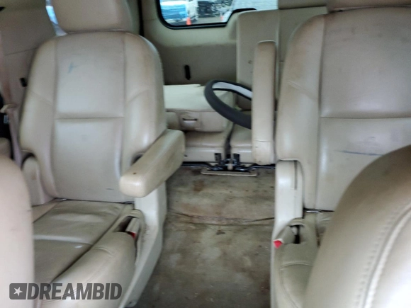 2014 GMC Yukon Denali z VIN 1GKS1EEF7ER222591, wystawiony jako Copart lot #42623745 z przebiegiem 211 992 mil mil oraz Szkoda całkowita • Salvage title. Historia ofert i sprzedaży dostępna na DreamBid. Obrazek 10.