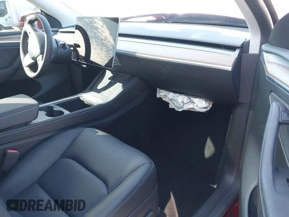 2024 Tesla Model Y Performance with VIN 7SAYGDEF3RF032980, listed as a IAAI auction lot 41619450 with 12,105 mi miles and . Bid and sale history available at DreamBid. Image 5.