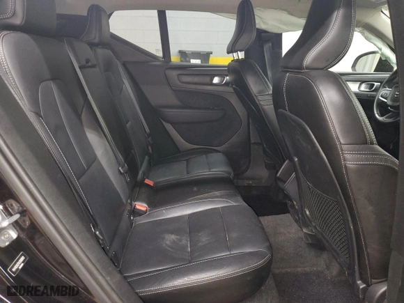 2019 Volvo XC40 Momentum with VIN YV4162XZ7K2009012, listed as a Copart auction lot 51785795 with 80,607 mi miles and Salvage Title. Bid and sale history available at carsss.com. Image 12.