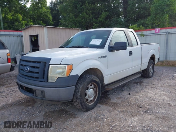 2011 Ford F-150 XL with VIN 1FTEX1CMXBFC21319, listed as a IAAI auction lot 42434901 with 192,889 mi miles and . Bid and sale history available at DreamBid. Image 17.
