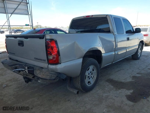 2005 Chevrolet Silverado 1500 LS with VIN 1GCEC19Z55Z193897, listed as a IAAI auction lot 41812564 with 108,359 mi miles. Bid and sale history available at carsss.com. Image 4.