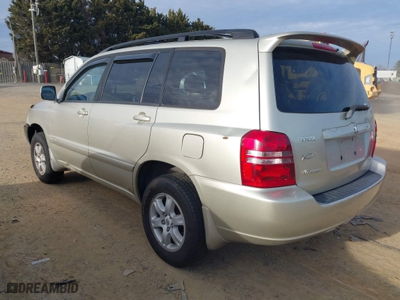 2003 Toyota Highlander with VIN JTEHF21A030152851, listed as a IAAI auction lot 41485262 with 203,080 mi miles. Bid and sale history available at carsss.com. Image 3.