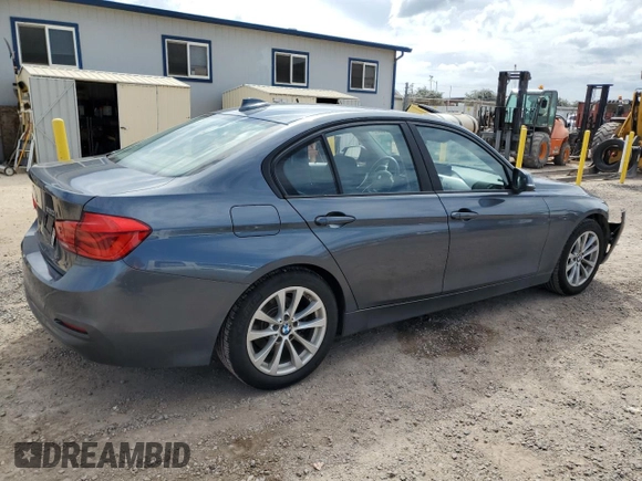 2017 BMW 3 Series 320i z VIN WBA8E1G34HNU15828, wystawiony jako Copart lot #52578625 z przebiegiem 61 391 mil mil oraz Szkoda całkowita • Salvage title. Historia ofert i sprzedaży dostępna na DreamBid. Obrazek 3.