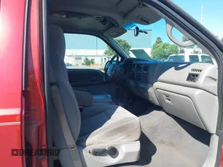 2001 Ford Excursion XLT z VIN 1FMNU41S11EB32749, wystawiony jako IAAI lot #42677214 z przebiegiem 178 624 mil mil oraz . Historia ofert i sprzedaży dostępna na DreamBid. Obrazek 5.