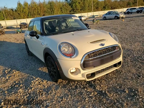 2017 MINI Hardtop 4 Door Cooper S z VIN WMWXU3C37H2F48913, wystawiony jako Copart lot #80697114 z przebiegiem 48 397 mil mil oraz Szkody całkowita. Historia ofert i sprzedaży dostępna na DreamBid. Obrazek 10.