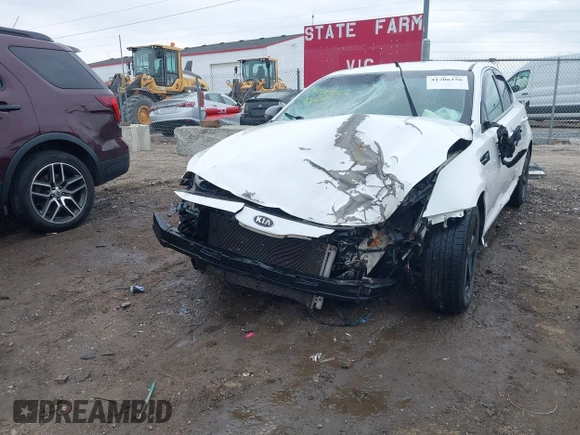 2015 Kia Optima LX with VIN KNAGM4A72F5654352, listed as a IAAI auction lot 41706156 with 119,000 mi miles. Bid and sale history available at carsss.com. Image 6.