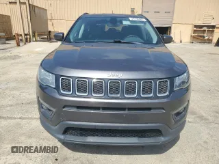 2020 Jeep Compass Latitude z VIN 3C4NJCBB2LT247031, wystawiony jako Copart lot #54294465 z przebiegiem 60 697 mil mil oraz Szkoda całkowita • Salvage title. Historia ofert i sprzedaży dostępna na DreamBid. Obrazek 5.