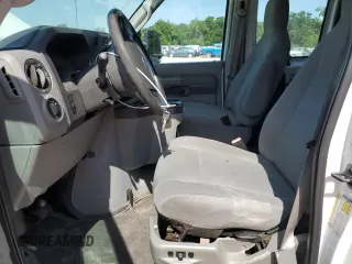 2010 Ford Econoline Cargo с VIN 1FTSS3ES2ADA35289, выставлен на аукционе Copart как лот 59536725 с пробегом 265 836 миль миль и Списание • Salvage title. История ставок и продаж доступна на DreamBid. Изображение 7.
