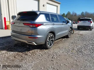 2023 Mitsubishi Outlander SE with VIN JA4J4UA8XPZ056578, listed as a IAAI auction lot 41735091 with 20,801 mi miles. Bid and sale history available at carsss.com. Image 4.