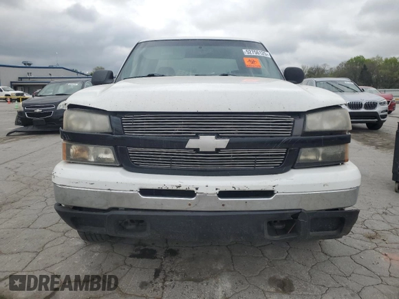 2007 Chevrolet Silverado 1500HD LT1 with VIN 1GCGK13U17F104419, listed as a Copart auction lot 52756125 with 331,848 mi miles and Clean Title. Bid and sale history available at DreamBid. Image 5.