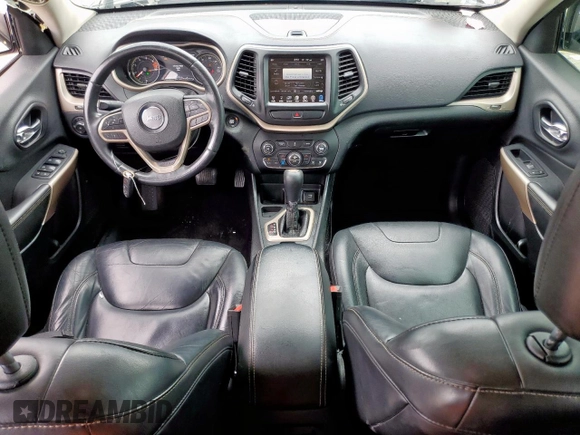 2017 Jeep Cherokee Limited с VIN 1C4PJLDB6HW661145, выставлен на аукционе Copart как лот 58235895 с пробегом 149 760 миль миль и Списание • Salvage title. История ставок и продаж доступна на DreamBid. Изображение 8.