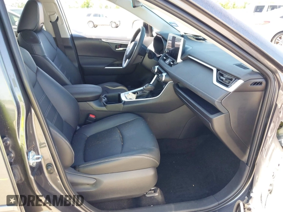 2024 Toyota RAV4 XLE Premium with VIN 2T3C1RFV0RW342137, listed as a IAAI auction lot 41991758 with 4,080 mi miles and . Bid and sale history available at DreamBid. Image 5.