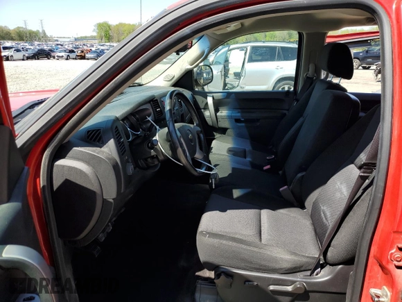 2013 Chevrolet Silverado 1500 LT with VIN 3GCPKSE72DG370233, listed as a Copart auction lot 52311775 with 107,296 mi miles and Salvage Title. Bid and sale history available at DreamBid. Image 7.