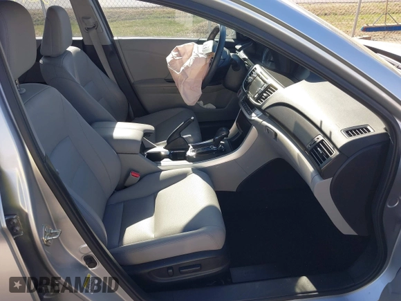 2014 Honda Accord EX-L with VIN 1HGCR2F82EA238446, listed as a IAAI auction lot 41861972 with 75,863 mi miles and . Bid and sale history available at carsss.com. Image 5.