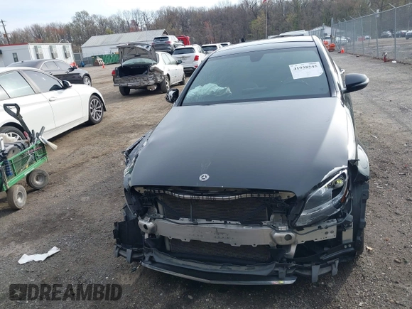2018 Mercedes-Benz C 300 с VIN WDDWF4KB9JR413830, выставлен на аукционе IAAI как лот 41938545 с пробегом 48 385 миль миль и . История ставок и продаж доступна на DreamBid. Изображение 12.