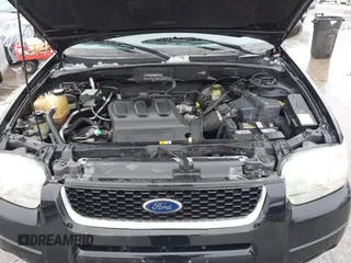 2004 Ford Escape Limited with VIN 1FMCU94164KA98160, listed as a IAAI auction lot 41574437 with 169,378 mi miles. Bid and sale history available at carsss.com. Image 10.