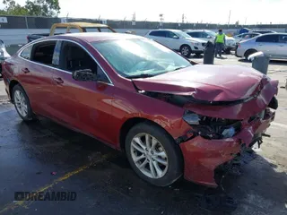 2018 Chevrolet Malibu LT z VIN 1G1ZD5ST8JF266258, wystawiony jako IAAI lot #41548386 z przebiegiem 144 291 mil mil oraz . Historia ofert i sprzedaży dostępna na DreamBid. Obrazek 1.