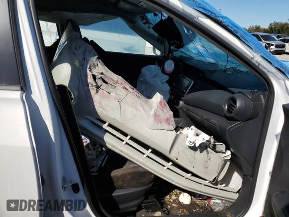 2022 Nissan Kicks S z VIN 3N1CP5BV1NL490430, wystawiony jako Copart lot #47868355 z przebiegiem Nie podano mil oraz Nie do naprawy • Non repairable. Historia ofert i sprzedaży dostępna na DreamBid. Obrazek 7.