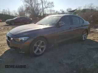 2013 BMW 3 Series 328i xDrive z VIN WBA3B3C57DF542924, wystawiony jako Copart lot #48185865 z przebiegiem 125 735 mil mil oraz Szkoda całkowita • Salvage title. Historia ofert i sprzedaży dostępna na DreamBid. Obrazek 1.