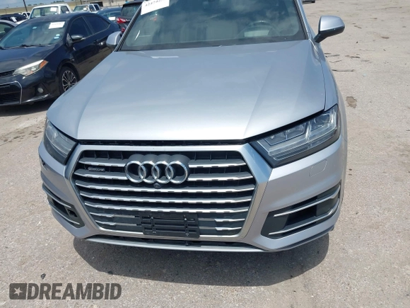 2018 Audi Q7 Prestige with VIN WA1VAAF74JD012380, listed as a IAAI auction lot 42474250 with 131,265 mi miles and . Bid and sale history available at DreamBid. Image 12.