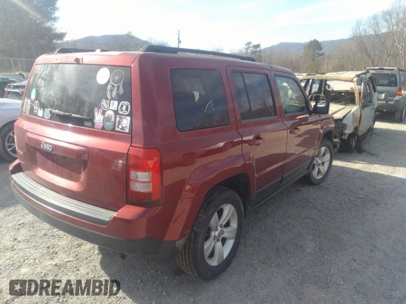 2014 Jeep Patriot Sport with VIN 1C4NJRBB8ED689016, listed as a IAAI auction lot 41613215 with 180,047 mi miles and . Bid and sale history available at carsss.com. Image 4.