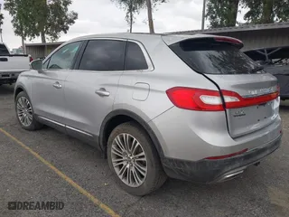 2016 Lincoln MKX Reserve with VIN 2LMTJ8LR3GBL52307, listed as a IAAI auction lot 35271548 with 55,940 mi miles. Bid and sale history available at carsss.com. Image 3.