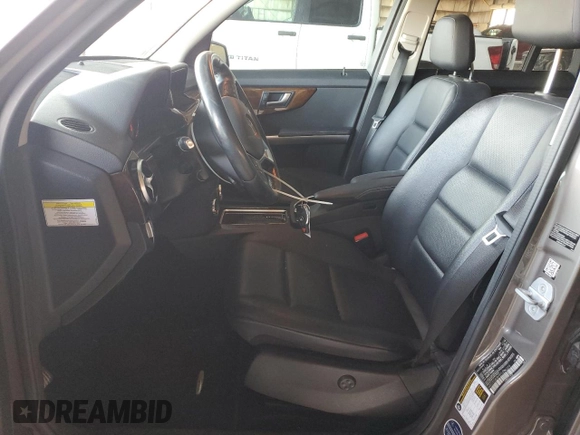 2014 Mercedes-Benz GLK 350 with VIN WDCGG8JB7EG251079, listed as a Copart auction lot 74130584 with 100,252 mi miles and Salvage Title. Bid and sale history available at DreamBid. Image 7.
