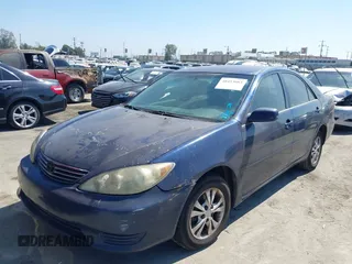 2005 Toyota Camry LE with VIN 4T1BF32K25U101690, listed as a IAAI auction lot 40453083 with 246,087 mi miles and . Bid and sale history available at DreamBid. Image 16.