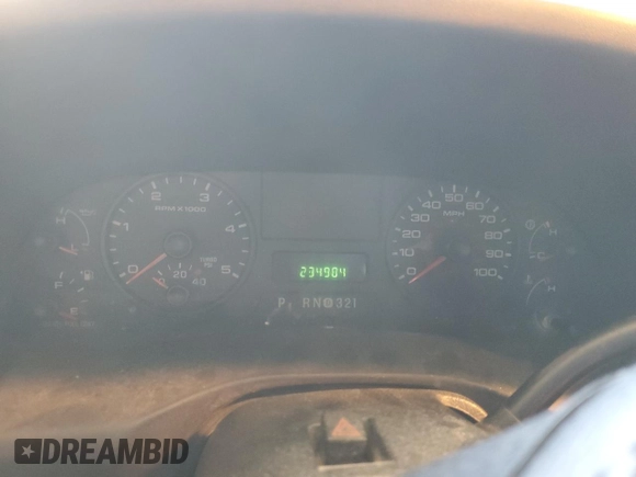 2005 Ford F-350 XL с VIN 1FTWW32P05EB47353, выставлен на аукционе Copart как лот 88794375 с пробегом 234 984 миль миль и Списание • Salvage title. История ставок и продаж доступна на DreamBid. Изображение 9.
