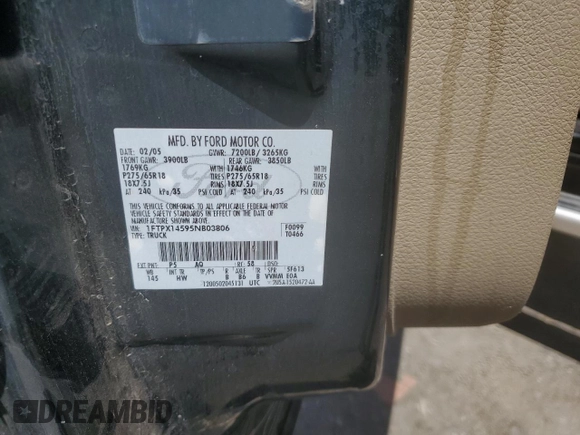 2005 Ford F-150 XLT z VIN 1FTPX14595NB03806, wystawiony jako Copart lot #55855355 z przebiegiem 139 551 mil mil oraz Szkoda całkowita • Salvage title. Historia ofert i sprzedaży dostępna na DreamBid. Obrazek 12.
