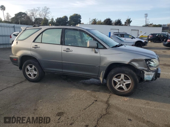 2001 Lexus RX 300 with VIN JTJGF10U310095982, listed as a Copart auction lot 85820124 with 176,883 mi miles and Salvage Title. Bid and sale history available at DreamBid. Image 4.