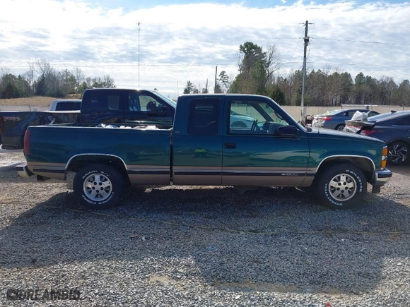 1995 Chevrolet C/K 1500 with VIN 2GCEC19K9S1279186, listed as a IAAI auction lot 41331209 with 264,309 mi miles. Bid and sale history available at carsss.com. Image 13.