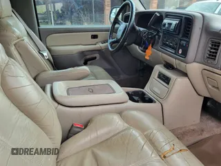 2001 Chevrolet Suburban LS z VIN 3GNEC16T51G199135, wystawiony jako IAAI lot #41748202 z przebiegiem 247 648 mil mil oraz . Historia ofert i sprzedaży dostępna na DreamBid. Obrazek 5.
