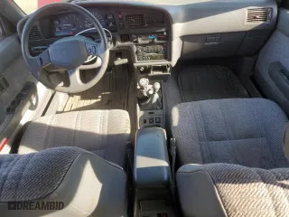 1992 Toyota 4Runner SR5 with VIN JT3VN39W0N8035280, listed as a Copart auction lot 87748245 with 186,948 mi miles and Clean Title. Bid and sale history available at carsss.com. Image 8.