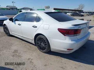 2015 Lexus LS with VIN JTHBL5EF5F5135527, listed as a IAAI auction lot 41361235 with 196,487 mi miles. Bid and sale history available at carsss.com. Image 3.