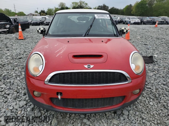 2008 MINI Hardtop S with VIN WMWMF73598TT87574, listed as a Copart auction lot 53399315 with 98,814 mi miles and Clean Title. Bid and sale history available at DreamBid. Image 5.
