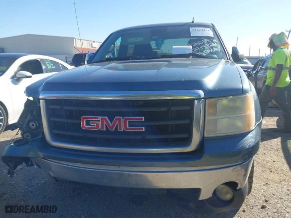 2011 GMC Sierra 1500 SLE with VIN 3GTP1VE07BG118014, listed as a IAAI auction lot 41224998 with 244,932 mi miles. Bid and sale history available at carsss.com. Image 12.