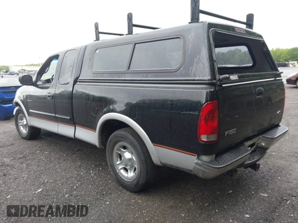 2000 Ford F-150 XL z VIN 1FTRX17L2YNB60131, wystawiony jako IAAI lot #42295537 z przebiegiem 216 638 mil mil oraz . Historia ofert i sprzedaży dostępna na DreamBid. Obrazek 3.