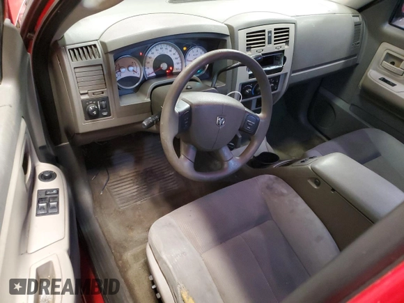 2005 Dodge Dakota SLT with VIN 1D7HW42N25S102256, listed as a Copart auction lot 84477674 with 160,804 mi miles and Salvage title. Bid and sale history available at DreamBid. Image 8.