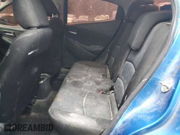 2016 Scion iA z VIN 3MYDLBZVXGY142781, wystawiony jako Copart lot #51987175 z przebiegiem 129 288 mil mil oraz Nie do naprawy • Non repairable. Historia ofert i sprzedaży dostępna na DreamBid. Obrazek 10.
