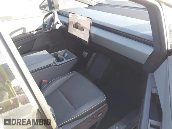 2024 Tesla Cybertruck с VIN 7G2CEHEDXRA050258, выставлен на аукционе IAAI как лот 41200586 с пробегом 495 миль миль и . История ставок и продаж доступна на DreamBid. Изображение 5.