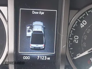 2023 Toyota Tacoma SR z VIN 3TYSZ5AN7PT106205, wystawiony jako IAAI lot #42084290 z przebiegiem 7123 mil mil oraz . Historia ofert i sprzedaży dostępna na DreamBid. Obrazek 15.