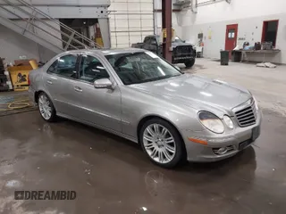 2007 Mercedes-Benz E-Class 3.5L with VIN WDBUF56X07B130147, listed as a IAAI auction lot 41856772 with 174,569 mi miles. Bid and sale history available at carsss.com. Image 1.