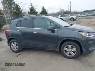 2018 Chevrolet Trax LT with VIN 3GNCJLSB2JL409509, listed as a IAAI auction lot 41800104 with 84,630 mi miles and . Bid and sale history available at carsss.com. Image 12.