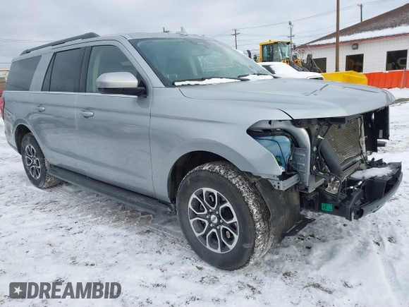 2024 Ford Expedition Max XLT with VIN 1FMJK1J82REA48491, listed as a IAAI auction lot 41272798 with 28,000 mi miles and . Bid and sale history available at DreamBid. Image 1.