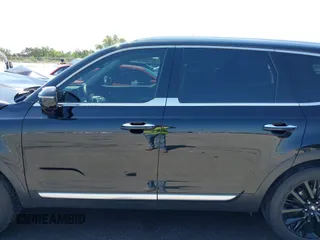 2020 Kia Telluride SX with VIN 5XYP54HC8LG075209, listed as a IAAI auction lot 42000202 with 107,590 mi miles and . Bid and sale history available at DreamBid. Image 14.