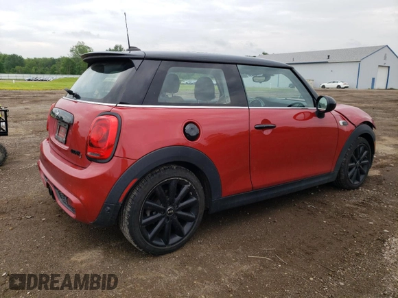 2016 MINI Hardtop S with VIN WMWXP7C57G3B33678, listed as a Copart auction lot 60609135 with 84,506 mi miles and Salvage title. Bid and sale history available at DreamBid. Image 3.