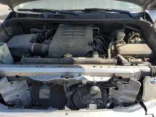 2011 Toyota Sequoia SR5 with VIN 5TDZM5G15BS002852, listed as a Copart auction lot 72257544 with 198,584 mi miles and Salvage Title. Bid and sale history available at carsss.com. Image 13.